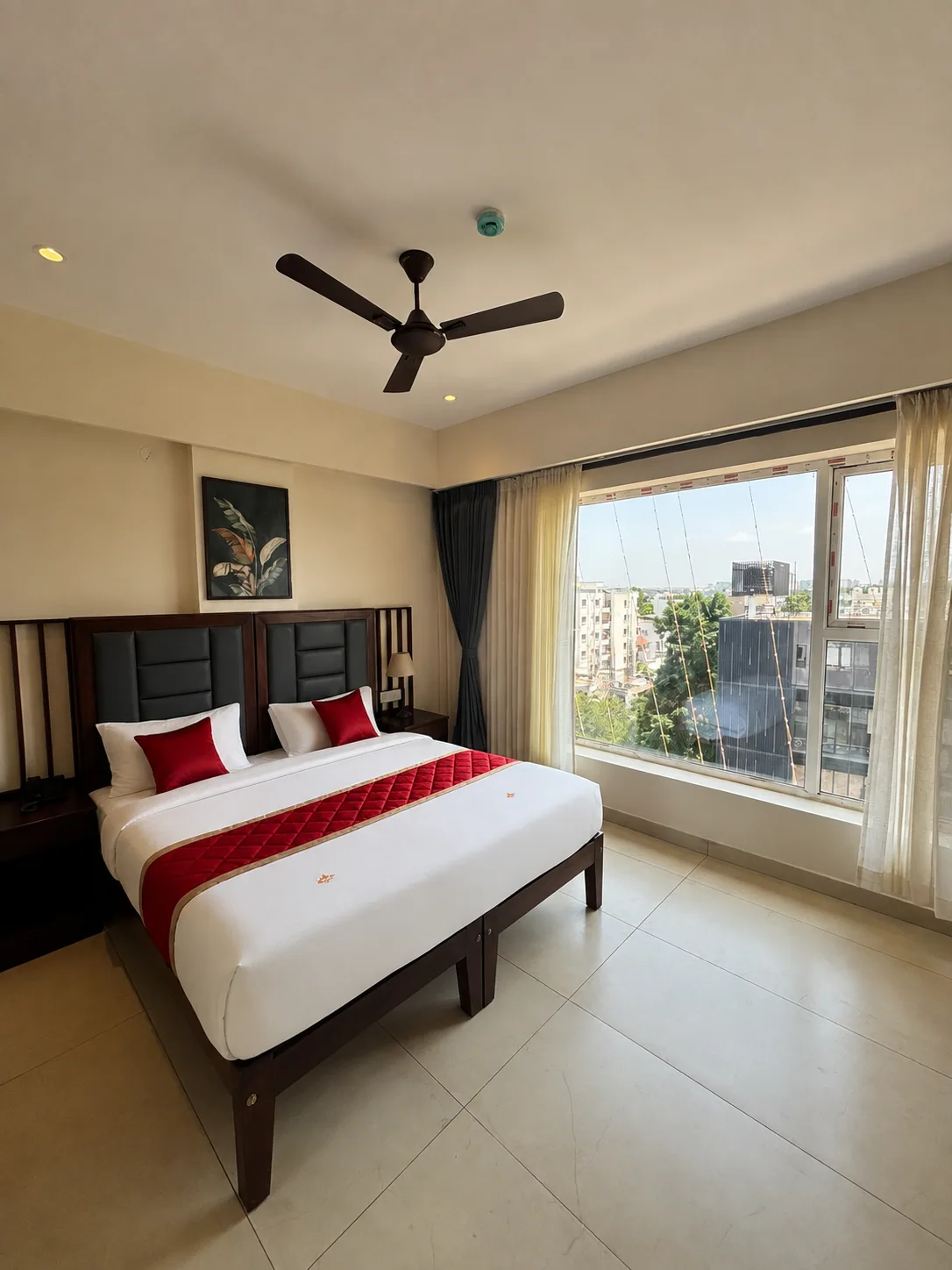 Deluxe AC Room with view, photo 1 of 2